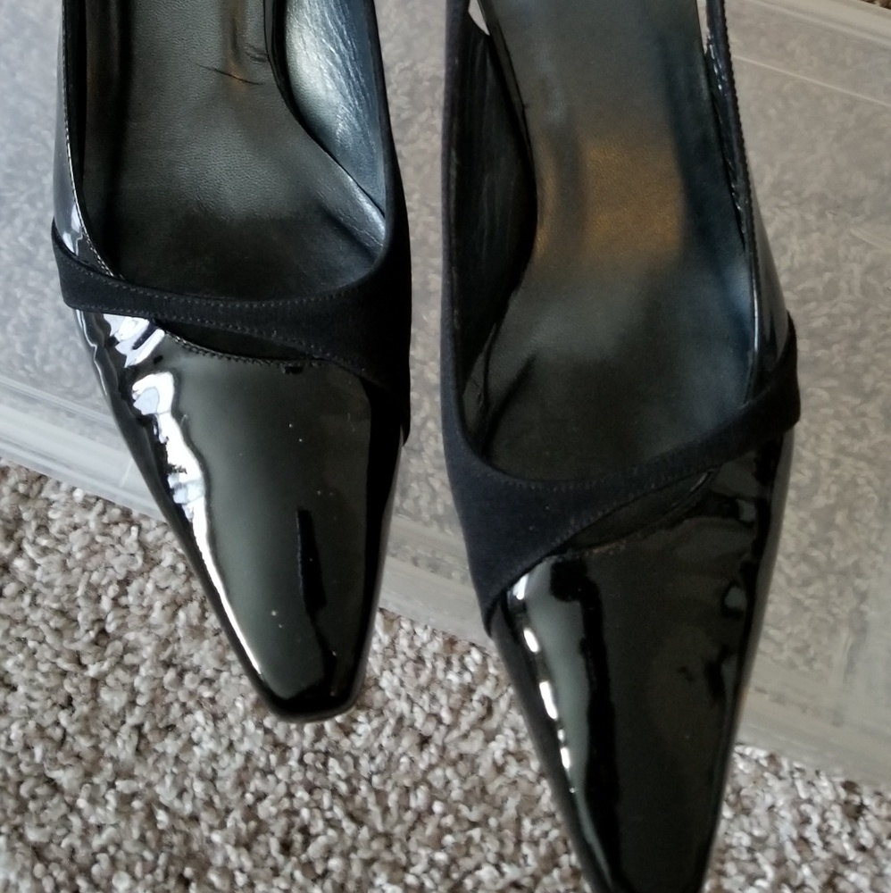 Stuart Weitzman Women sling back pumps